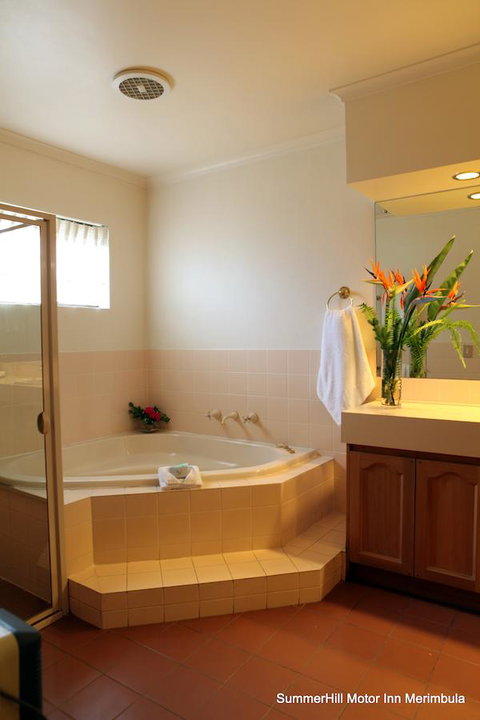 Summerhill Motor Inn - Australian Directory 19