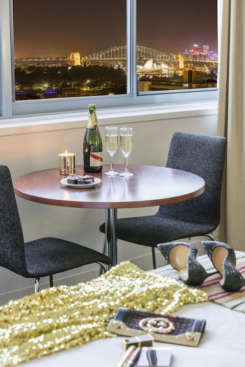 Macleay Hotel - Australian Directory 17