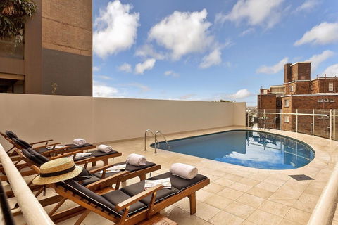 Macleay Hotel - Australian Directory 25