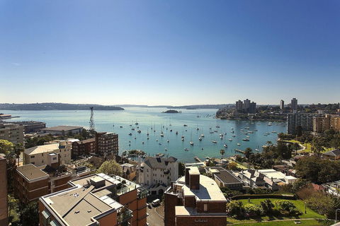 Macleay Hotel - Australian Directory 21