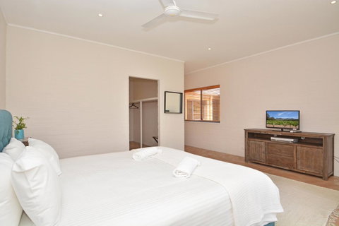 JE Guesthouse, Central To All The Hunter Valley Has To Offer - Australian Directory 34