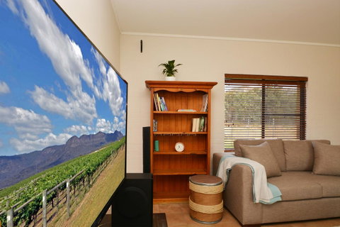 JE Guesthouse, Central To All The Hunter Valley Has To Offer - Australian Directory 5