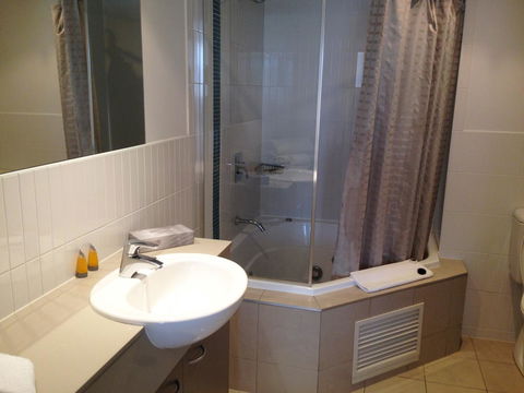BASE Holidays - Ettalong Beach Premium Apartments - Australian Directory 39