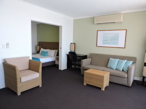 BASE Holidays - Ettalong Beach Premium Apartments - Australian Directory 9