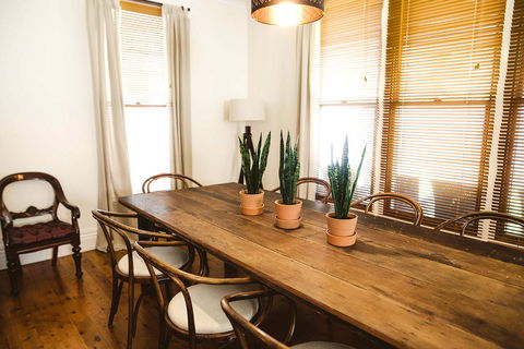 Morpeth Cottage - Australian Directory 24