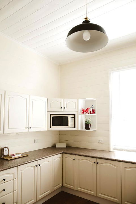 Morpeth Cottage - Australian Directory 33