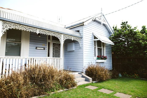 Morpeth Cottage - Australian Directory 6