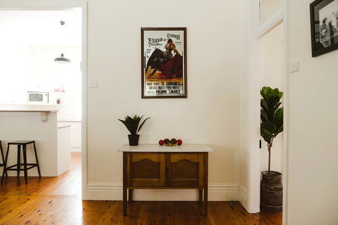 Morpeth Cottage - Australian Directory 22