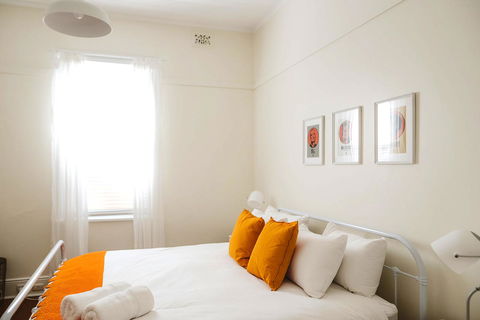 Morpeth Cottage - Australian Directory 19