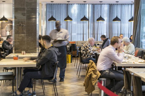 Novotel Sydney City Centre - Australian Directory 25
