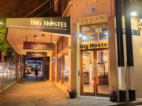 Big Backpackers Hostel - Australian Directory 11