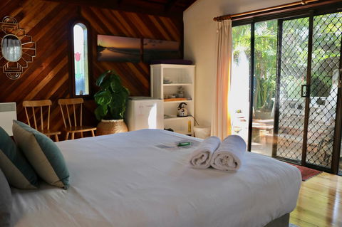 A Beach House At Byron - Australian Directory 32