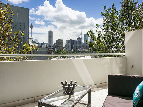 Lower Bridge And Sails - Executive 2BR Darlinghurst Apartment With Balcony And Rooftop Views - Australian Directory 6