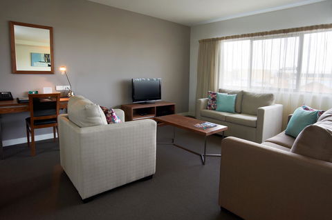 Quest Dubbo - Australian Directory 20