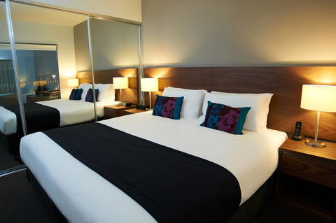 Quest Dubbo - Australian Directory 22