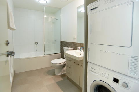 Quest Dubbo - Australian Directory 34