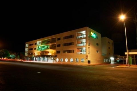 Quest Dubbo - Australian Directory 0