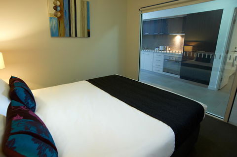 Quest Dubbo - Australian Directory 28