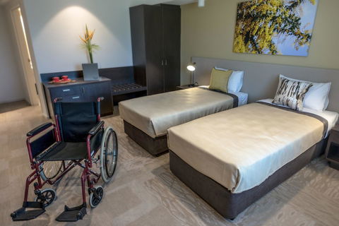 Lithgow Workies Club Motel - Australian Directory 41