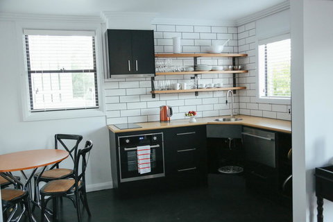 99 Hill Street Apartments - Australian Directory 22