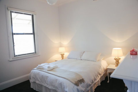 99 Hill Street Apartments - Australian Directory 9