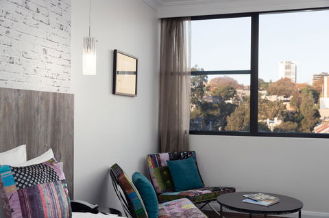 Rydges Sydney Central - Australian Directory 12