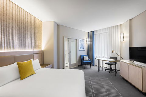 Radisson Blu Plaza Hotel Sydney - Australian Directory 32