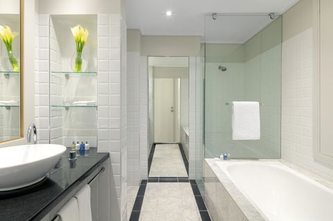 Radisson Blu Plaza Hotel Sydney - Australian Directory 7