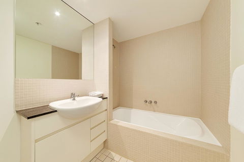 Wyndel Apartments - Apex North Sydney - Australian Directory 9