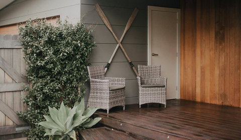 Salthouse Berrara - Australian Directory 1