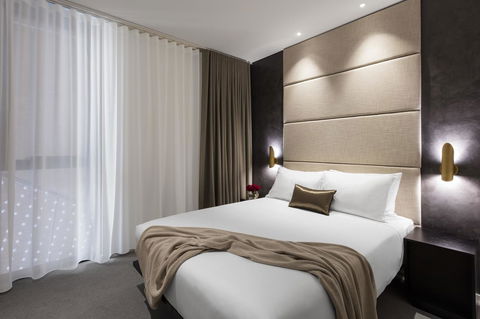 SKYE Suites Sydney - Australian Directory 23