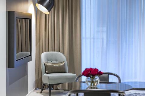 SKYE Suites Sydney - Australian Directory 11