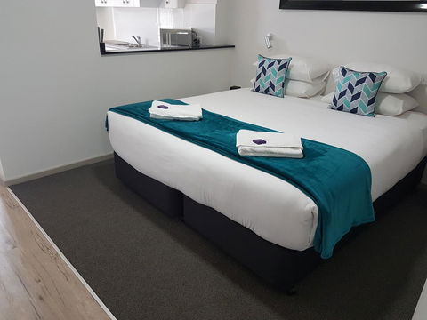 Hamilton On Beaumont - Australian Directory 21