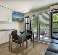 Hamilton on Beaumont - Australian Directory