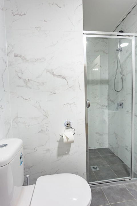 Hamilton On Beaumont - Australian Directory 30