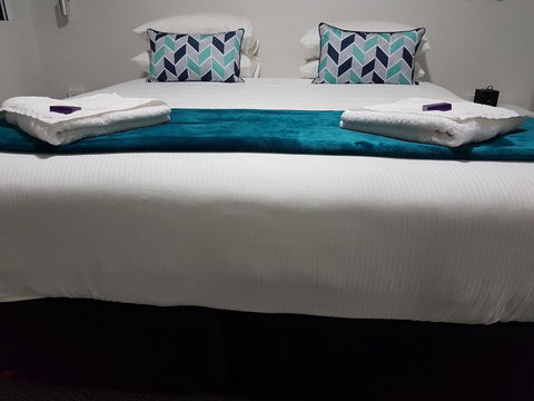 Hamilton On Beaumont - Australian Directory 14