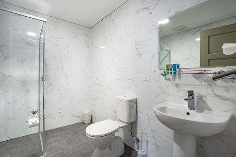 Hamilton On Beaumont - Australian Directory 37