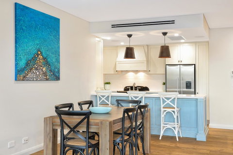 Belle Vue- Penthouse At Black Beach - Australian Directory 7
