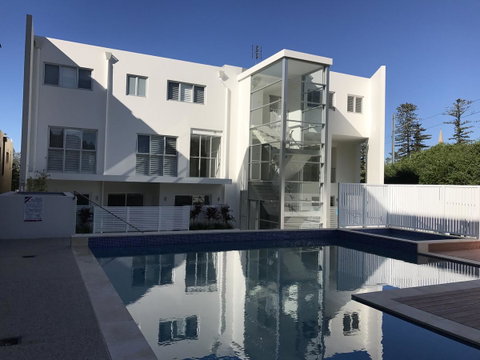 Belle Vue- Penthouse At Black Beach - Australian Directory 19