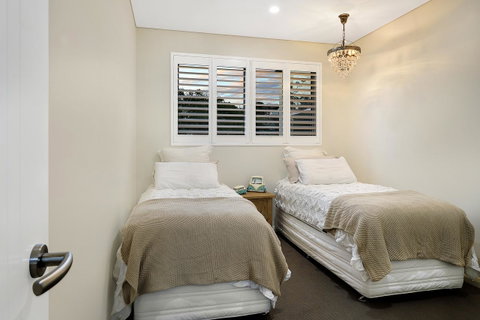 Belle Vue- Penthouse At Black Beach - Australian Directory 13