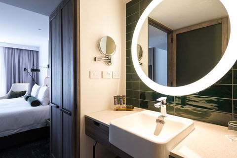 Novotel Sydney Darling Square - Australian Directory 29