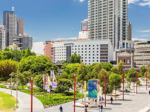 Novotel Sydney Darling Square - Australian Directory 1