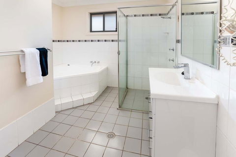 Bluegum Apartments Newcastle - Australian Directory 20