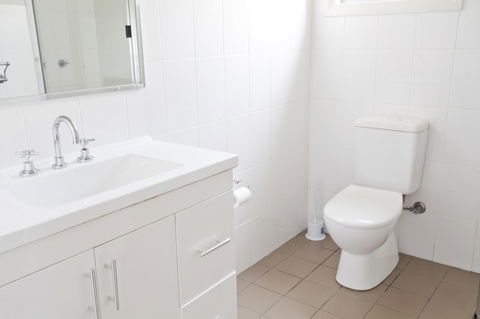 Bluegum Apartments Newcastle - Australian Directory 7