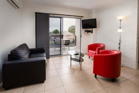 Bluegum Apartments Newcastle - Australian Directory 25