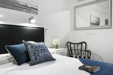 Airport Hotel Sydney - Australian Directory 11