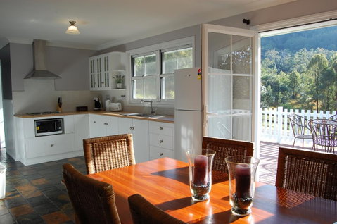 Cadair Cottages - Australian Directory 6