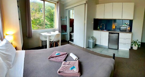 Manly Beachside Apartments - Australian Directory 9