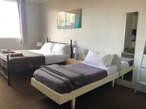 Manly Beachside Apartments - Australian Directory 1