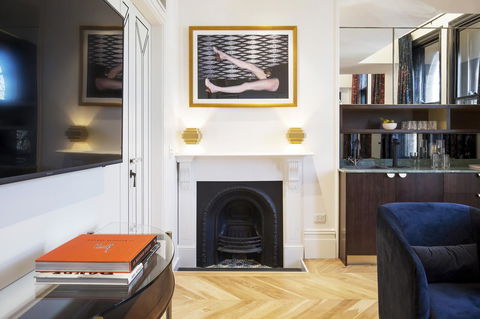 Crystalbrook Albion - Australian Directory 25